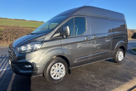 Ford Transit Custom 300 L2 H2 Limited 130 ps Panel Van 1