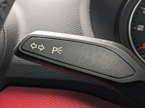 Audi Q2 TFSI SPORT 25