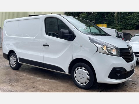 Renault Trafic 1.6 dCi 27 Business+ SWB Standard Roof Euro 5 5dr 7