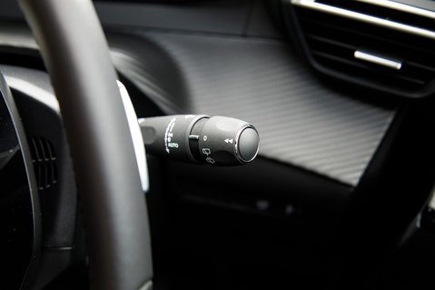 Peugeot 2008 PURETECH EAT8 S/S ALLURE 13