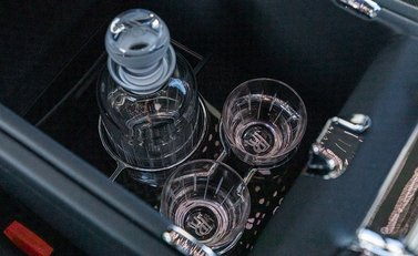 Rolls-Royce Cullinan Black Badge 18