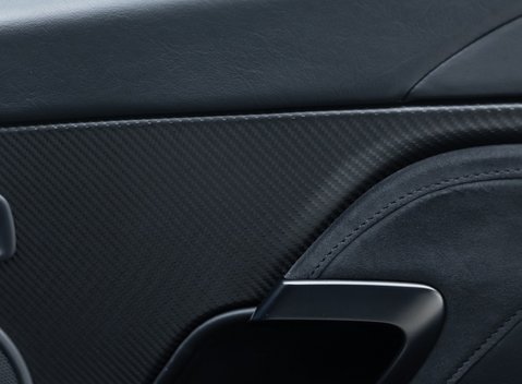 Aston Martin DBS Superleggera 28