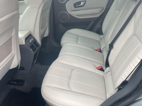 Land Rover Range Rover Evoque 2.0 TD4 SE 4WD Euro 6 (s/s) 5dr 23