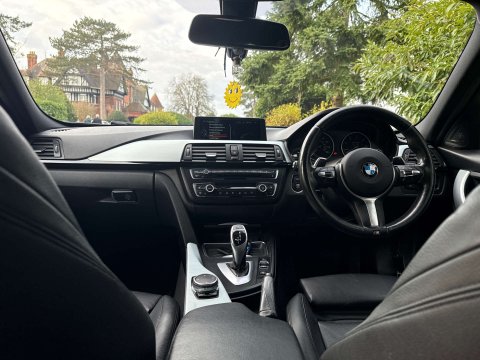 BMW 3 Series 3.0 330d xDrive M Sport Auto 4WD 5dr 11