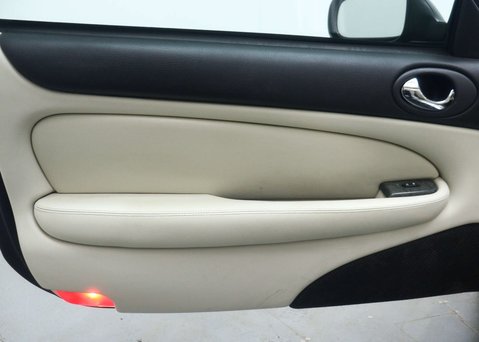 Jaguar XKR 4.2 Convertible 2dr Petrol Automatic (304 g/km, 400 bhp) 45