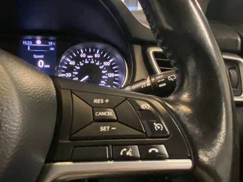 Nissan Qashqai 1.5 Qashqai N-Connecta dCi 5dr 21