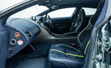 Aston Martin Rapide AMR V12 17