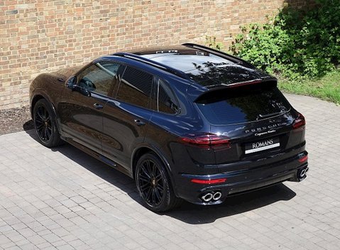Porsche Cayenne Turbo 19