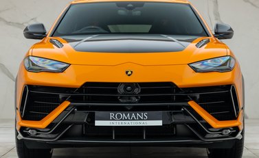 Lamborghini Urus Performante 4