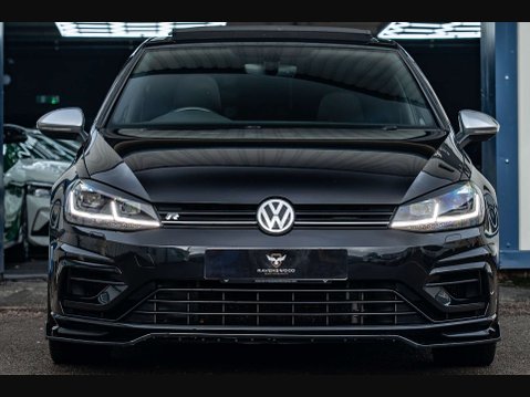 Volkswagen Golf 2.0 Golf R TSi Semi-Auto 4WD 5dr 27