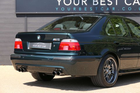 BMW M5 4.9 M5 4dr 16