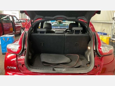 Nissan Juke 1.2 DIG-T Tekna Euro 5 (s/s) 5dr Euro 5 9