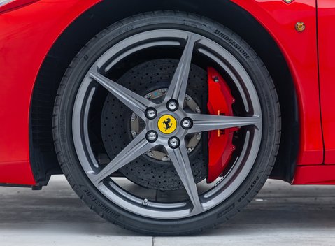 Ferrari 458 Spider 13