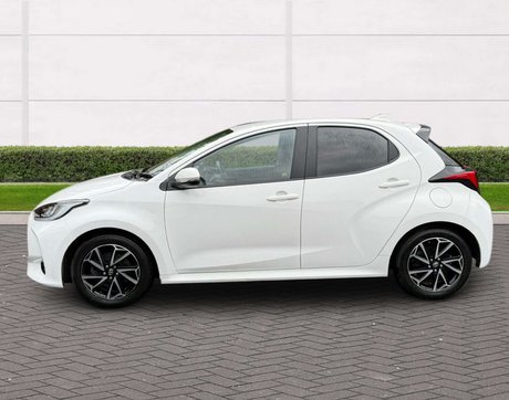 Toyota Yaris 1.5 Yaris Design HEV CVT 5dr 6