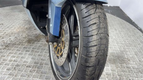 Aprilia Futura RSV 1000 2004 29K GREAT RUNNING TOURING COMMUTER BIKE 1000CC 9