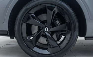 Bentley Bentayga V8 AZURE 34