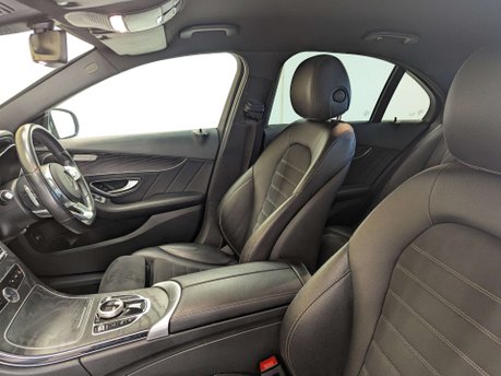 Mercedes-Benz C Class 2.0 C 220 AMG Line D Auto 4dr 34