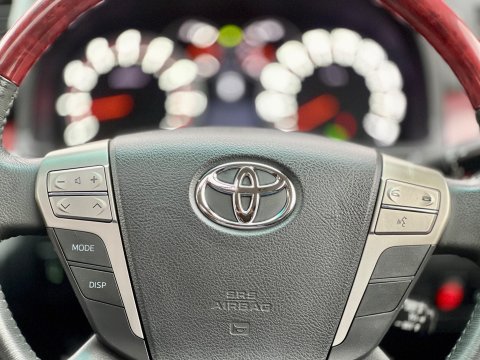 Toyota Vellfire V6 Sunroof 40