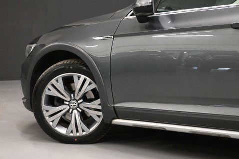 Volkswagen Passat 2.0 Passat Alltrack TDI BlueMotion Technology 4Motion Semi-Auto 4WD 5dr 31