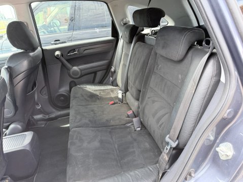 Honda CR-V 2.0 I-VTEC ES-T 11