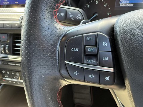 Ford Focus 1.5 EcoBlue ST-Line X Estate 5dr Diesel Auto Euro 6 (s/s) (120 ps) 29