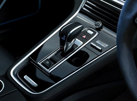 Porsche Panamera Turbo S E-Hybrid Sport Turismo 20