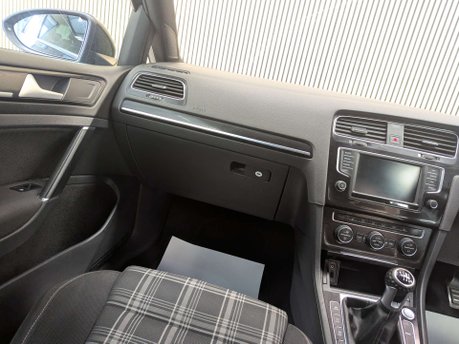 Volkswagen Golf 2.0 Golf GTD 5dr 52