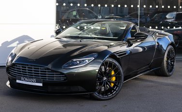Aston Martin DB11 V8 VOLANTE 2