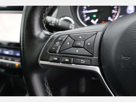 Nissan Qashqai 1.3 Qashqai Tekna DiG-T Semi-Auto 5dr 41
