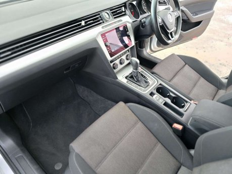 Volkswagen Passat 2.0 TDI SE Business Estate 5dr Diesel DSG Euro 6 (s/s) (150 ps) 19