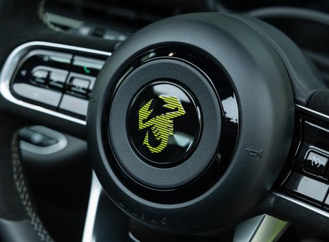 Abarth 500e Scorpionissima Cabrio 13