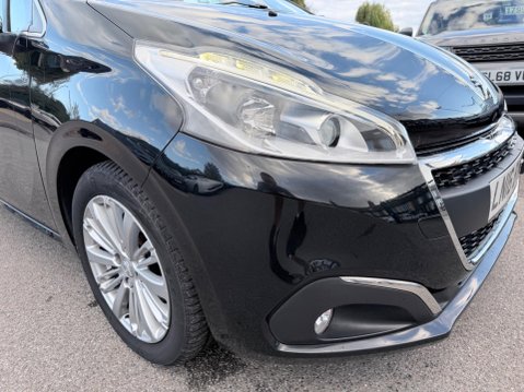 Peugeot 208 1.2 PureTech Allure Euro 6 5dr 12