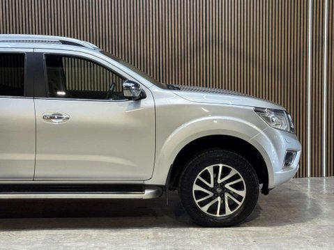 Nissan Navara 2.3 Navara Tekna dCi Auto 4WD 5dr 15