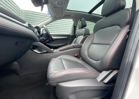 MG ZS EV 72kWh TROPHY 16