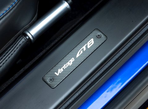 Aston Martin Vantage GT8 18