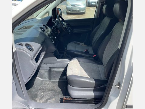 Volkswagen Caddy Maxi 1.6 TDi C20 Maxi FWD 5dr 30