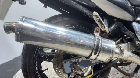 Suzuki GSX 2002 47K RUNNING PROJECT BIKE SPARES OR REPAIR 600CC COMMUTER 34