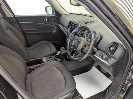 Mini Countryman 1.5 Countryman Cooper S E ALL4 Auto 4WD 5dr 25