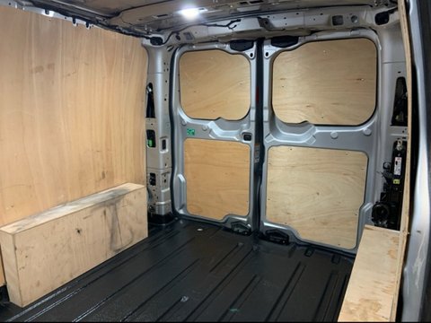 Ford Transit Custom 320 LIMITED L1H1 P/V ECOBOOST 8