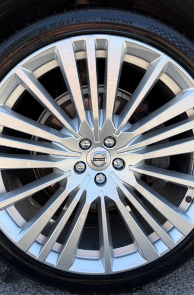 Volvo XC90 B5 INSCRIPTION PRO AWD -B&W -XENIUM PK -PAN ROOF -22S -SURROUND CAMERAS 