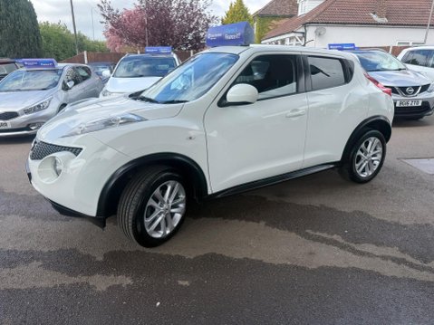 Nissan Juke 1.6 Acenta Premium Euro 5 (s/s) 5dr 2