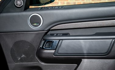 Land Rover Discovery Td6 HSE Luxury 22