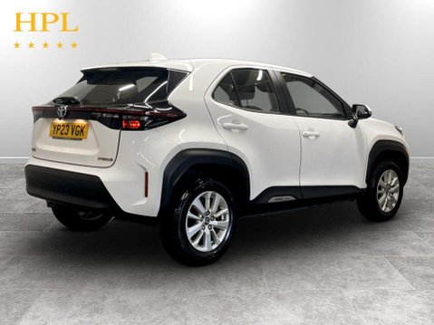 Toyota Yaris Cross 1.5 VVT-h Icon SUV 5dr Petrol Hybrid E-CVT Euro 6 (s/s) (116 ps) 7