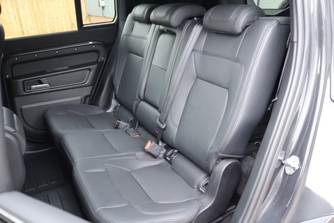 Land Rover Defender 110 2026 HARD TOP  6 SEATER  HSE 350 SEEKER STYLED WITH REAR LAND ROVER SEATS  15