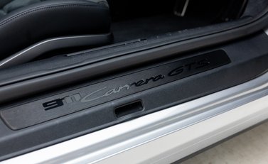 Porsche 911 Carrera GTS (992.2) 34
