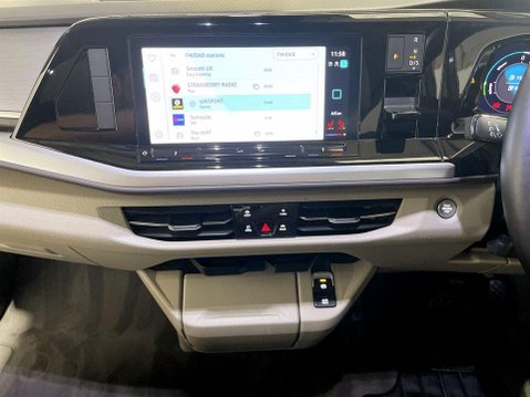 Volkswagen Multivan 1.4 TSI 13kWh Life MPV 5dr Petrol Plug-in Hybrid DSG Euro 6 (s/s) (218 ps) 18