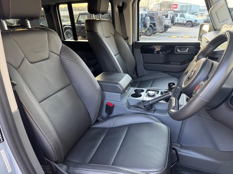 Ineos Grenadier FIELDMASTER EDITION 10