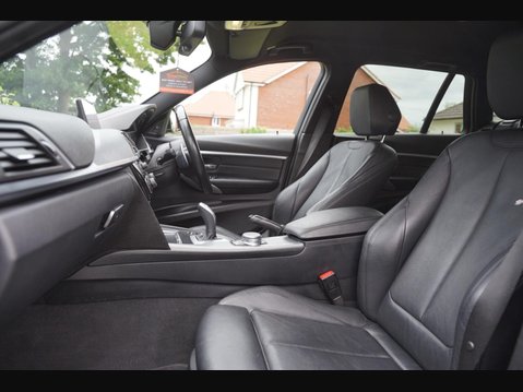 BMW 3 Series 2.0 320d M Sport Shadow Edition Touring Auto Euro 6 (s/s) 5dr 31