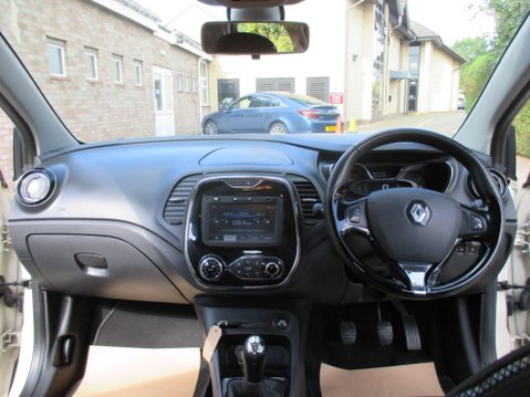 Renault Captur 0.9 TCe ENERGY Dynamique S MediaNav Euro 5 (s/s) 5dr 15