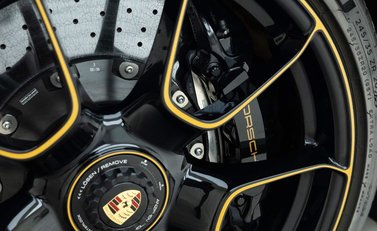 Porsche 911 Turbo S Exclusive Series (991) 38